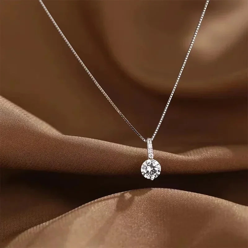 Classic Charm Round Zircon Pendant Sterling Silver Necklace